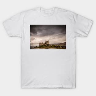 Storm over Eileen Donan Castle T-Shirt